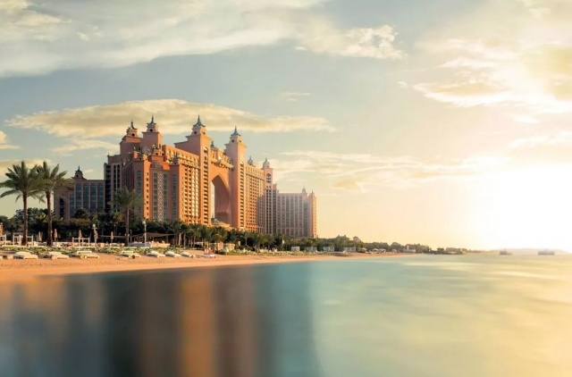 Atlantis The Palm Hotel ***** Dubai (Emirates járattal)