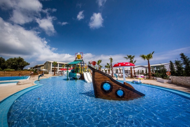 Caretta Paradise Hotel and Waterpark **** Zakynthos, Tragaki