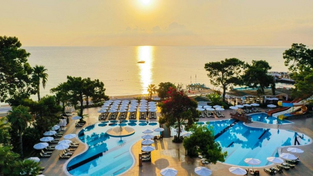 Crystal Aura Beach Resort Hotel ***** Kemer