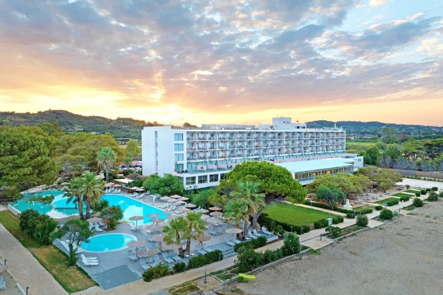 Ninos Grand Beach Hotel & Resort **** Preveza